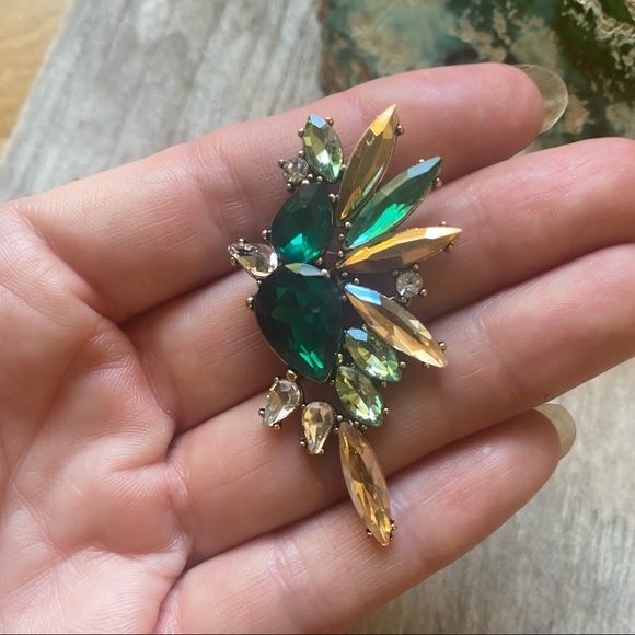 🦚Peacock Rhinestone Earrings 🦚 - Picture 5 of 6
